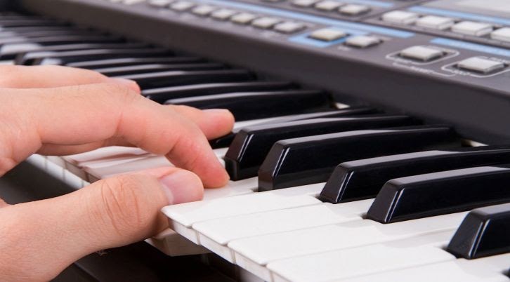 Học đánh đàn Organ nhờ 2 khóa học “đỉnh cao”