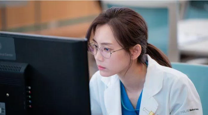 Vai diễn Jang Gyeo-Wool trong Hospital Playlist giúp Shin Hyun-Been nhận được sự chú ý nhiều hơn (Nguồn: Internet)