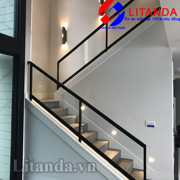 Sơ đồ mạch điện cầu thang đơn giản, dễ lắp khuyến mại Ổn áp Litanda thế hệ mới 2020